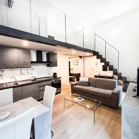 Il Tuo Loft Tra Le Vie Del Centro *